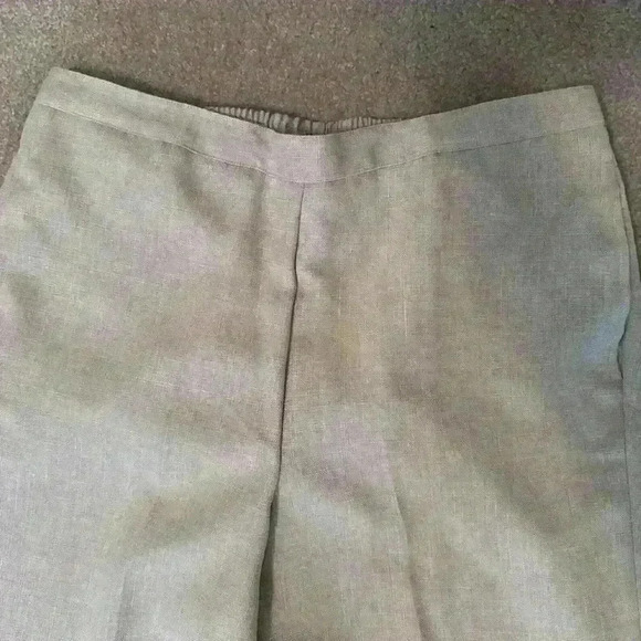 Like New Alfred Dunner Pull on Pants - Picture 5 of 5